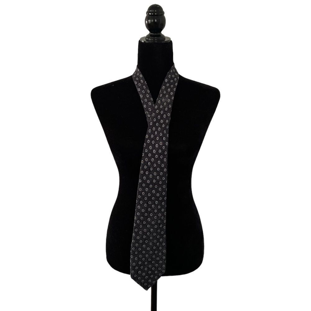 Emanuel Ungaro tie EUC